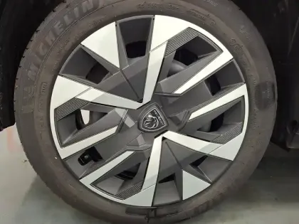 Photo 22 Peugeot 208  PureTech 75 S&S BVM5