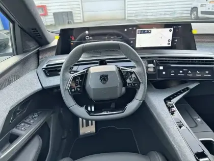 Photo 8 Peugeot 3008  Hybrid 145 e-DCS6