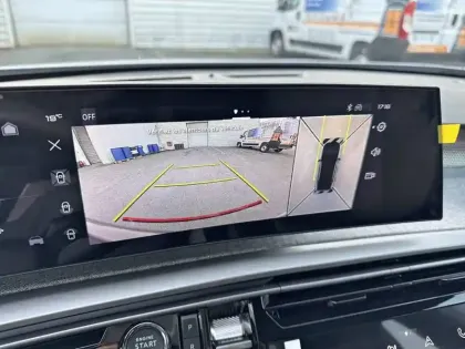 Photo 34 Peugeot 3008  Hybrid 145 e-DCS6