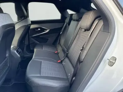 Photo 51 Peugeot 3008  Hybrid 145 e-DCS6