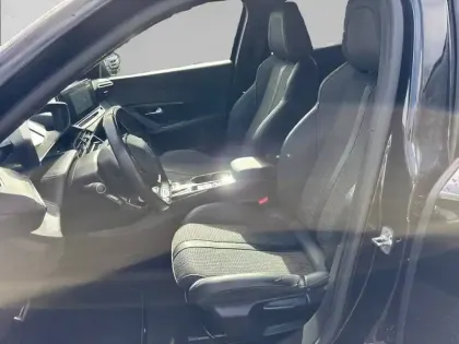 Photo 10 Peugeot 2008  Electrique 136 ch