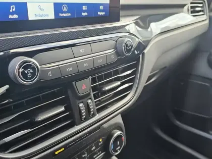 Photo 10 Ford Kuga  2.5 DURATEC 190 FLEXIFUEL FHEV E85 POWERSHIFT