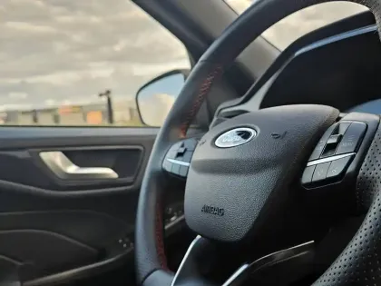 Photo 32 Ford Kuga  2.5 DURATEC 190 FLEXIFUEL FHEV E85 POWERSHIFT