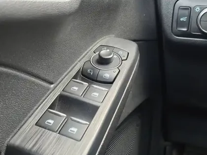 Photo 30 Ford Kuga  2.5 DURATEC 190 FLEXIFUEL FHEV E85 POWERSHIFT