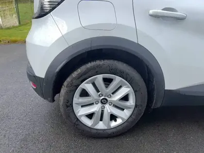 Photo 21 Renault Captur  E-Tech full hybrid 145 ch