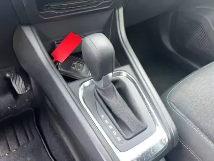 Photo 68 Renault Captur  E-Tech full hybrid 145 ch