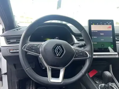 Photo 14 Renault Captur  E-Tech full hybrid 145 ch