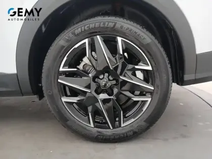 Photo 10 Peugeot 5008  Hybrid 136 e-DCS6