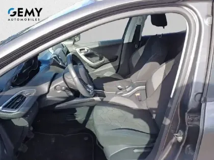 Photo 8 Peugeot 2008  PureTech 82ch BVM5