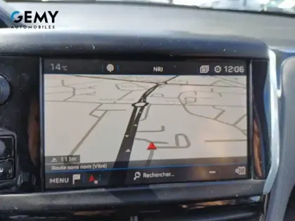 Photo 15 Peugeot 2008  PureTech 82ch BVM5