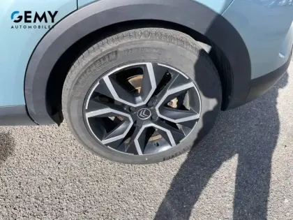 Photo 10 Citroën C4 e- 136 ch Automatique