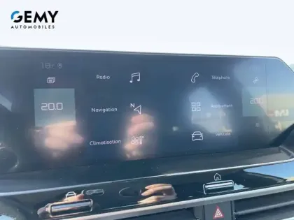 Photo 19 Citroën C4 e- 136 ch Automatique