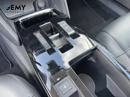 Photo 16 Citroën C4 e- 136 ch Automatique