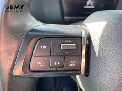 Photo 13 Citroën C4 e- 136 ch Automatique