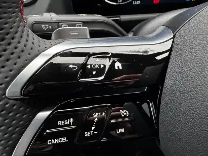 Photo 11 Mercedes GLA  200 d 8G-DCT