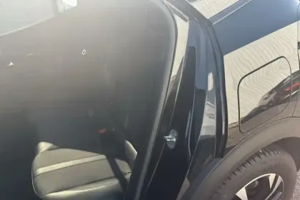 Photo 10 Peugeot 2008 Gén. II Ph1 NG Allure Pack 5