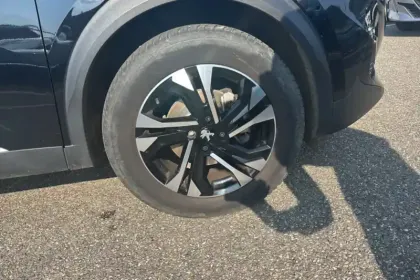 Photo 14 Peugeot 2008 Gén. II Ph1 NG Allure Pack 5