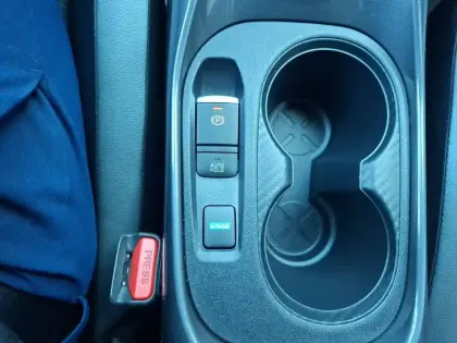 Photo 32 Nissan Juke  HYBRID 143