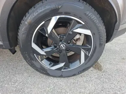 Photo 10 Nissan Juke  HYBRID 143