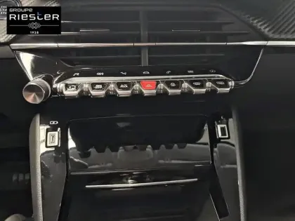 Photo 17 Peugeot 208  Electrique 50 kWh 136ch