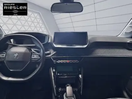 Photo 7 Peugeot 208  Electrique 50 kWh 136ch