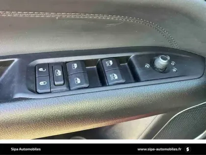Photo 51 Jeep Compass  1.3 PHEV T4 190 ch 4xe eAWD