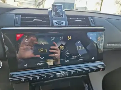 Photo 21 DS DS 7 DS7 Crossback PureTech 180 EAT8