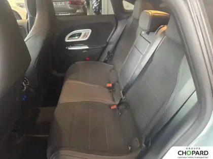 Photo 60 Mercedes CLA  200 8F-eDCT