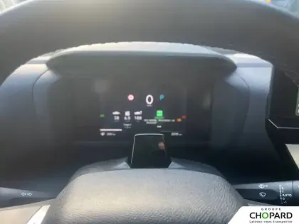 Photo 16 Citroën C4  Hybride 145 e-DCS6