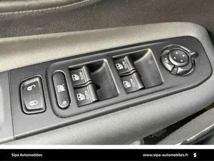 Photo 65 Jeep Renegade  1.0 Turbo T3 120 ch BVM6