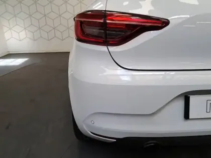 Photo 51 Renault Clio Gén. V (BJA) Ph1 Business 5