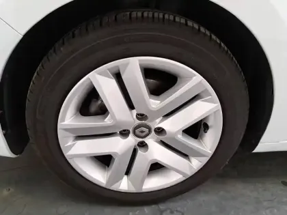 Photo 56 Renault Clio Gén. V (BJA) Ph1 Business 5