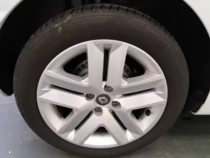 Photo 54 Renault Clio Gén. V (BJA) Ph1 Business 5