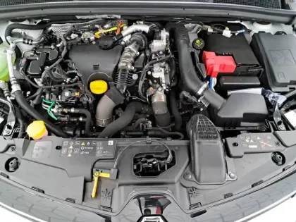 Photo 53 Renault Clio Gén. V (BJA) Ph1 Business 5