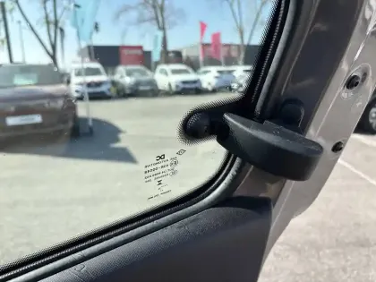 Photo 19 Renault Twingo  III SCe 65