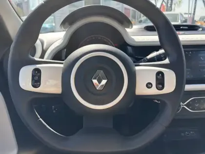 Photo 27 Renault Twingo  III SCe 65