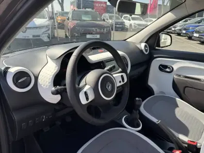 Photo 21 Renault Twingo  III SCe 65