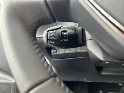 Photo 18 Peugeot 208  Hybrid 110 ch e-DCS6