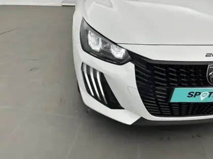 Photo 15 Peugeot 208  Hybrid 110 ch e-DCS6