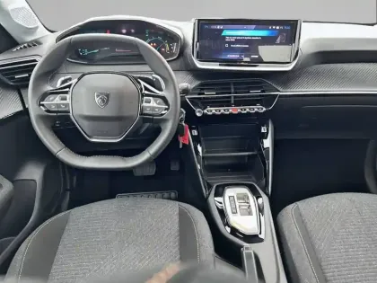 Photo 7 Peugeot 208  Hybrid 110 ch e-DCS6