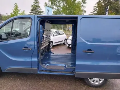 Photo 35 Renault Trafic  FGN L1H1 1000 KG DCI 170 ENERGY EDC