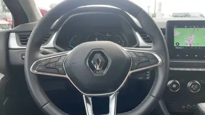 Photo 14 Renault Captur  E-Tech full hybrid 145