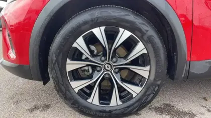 Photo 18 Renault Captur  E-Tech full hybrid 145