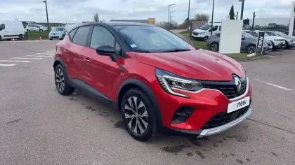 Photo 6 Renault Captur  E-Tech full hybrid 145