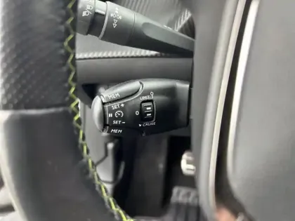 Photo 19 Peugeot 2008  PureTech 130 S&S BVM6