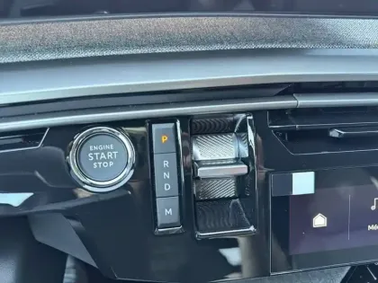 Photo 13 Peugeot 3008  Hybrid 145 e-DCS6