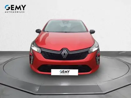 Photo 31 Renault Clio  E-Tech full hybrid 145