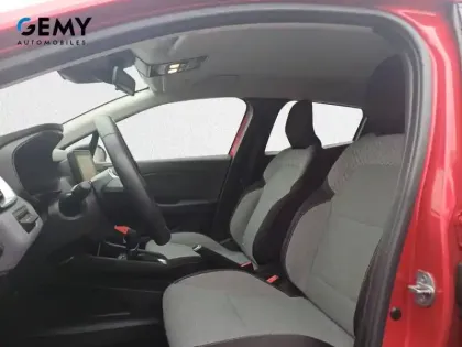 Photo 8 Renault Clio  E-Tech full hybrid 145