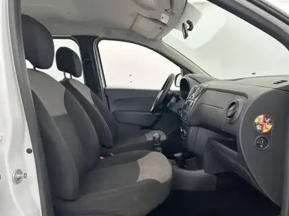 Photo 22 Dacia Lodgy Gén. I (J92) Ph2 NG Essentiel 5