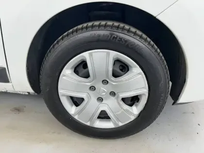 Photo 29 Dacia Lodgy Gén. I (J92) Ph2 NG Essentiel 5